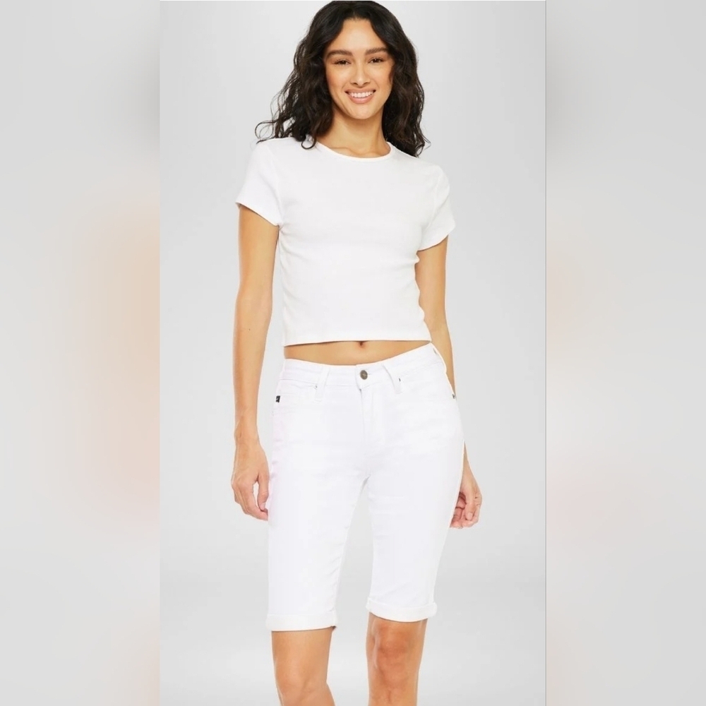 KanCan Women's White Mid Rise Bermudas Shorts